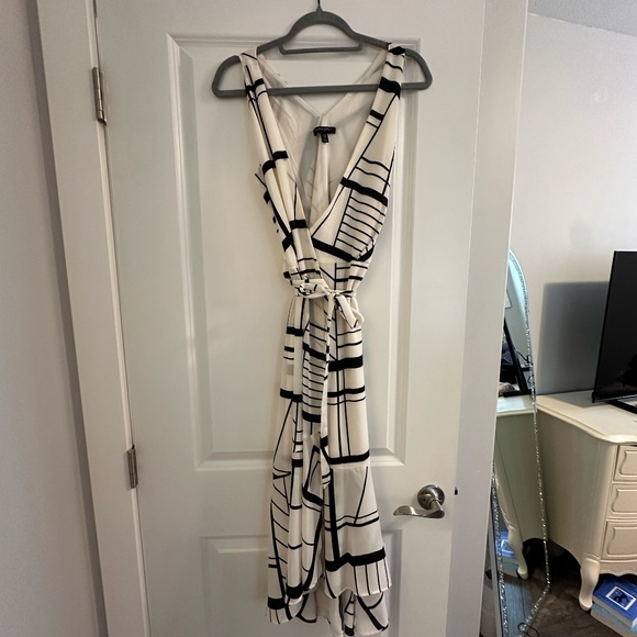 Banana Republic Abstract Maxi Dress - Small - Picture 1 of 3